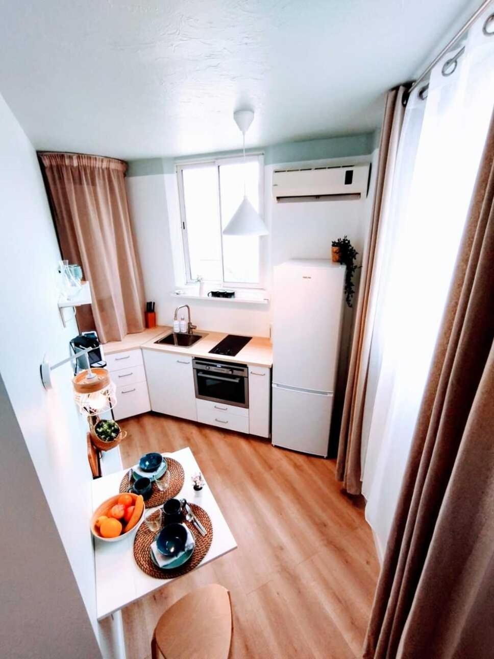& Confort 3 Pieces Parking Clim Et Wifi Apartment