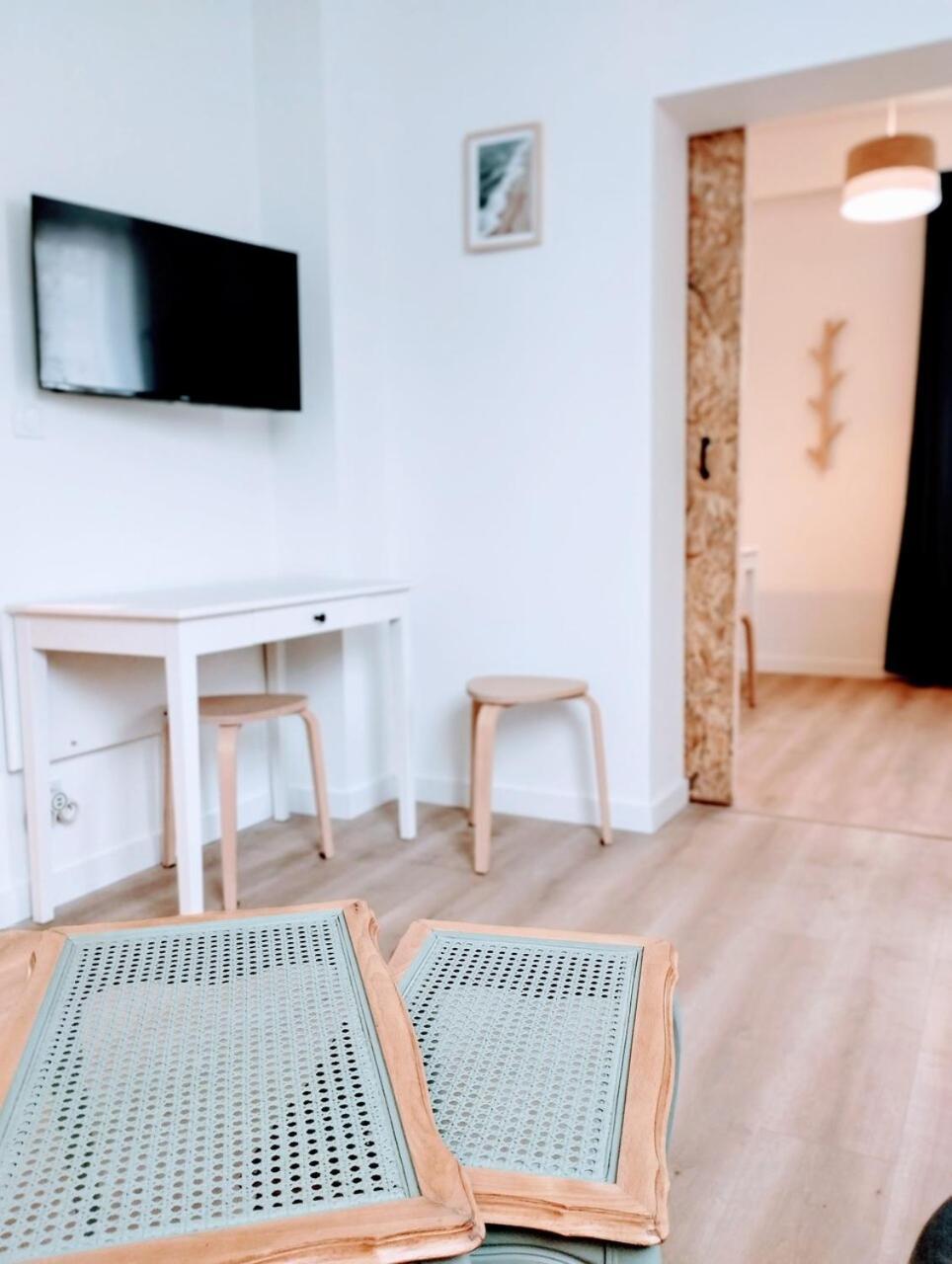 & Confort 3 Pieces Parking Clim Et Wifi *